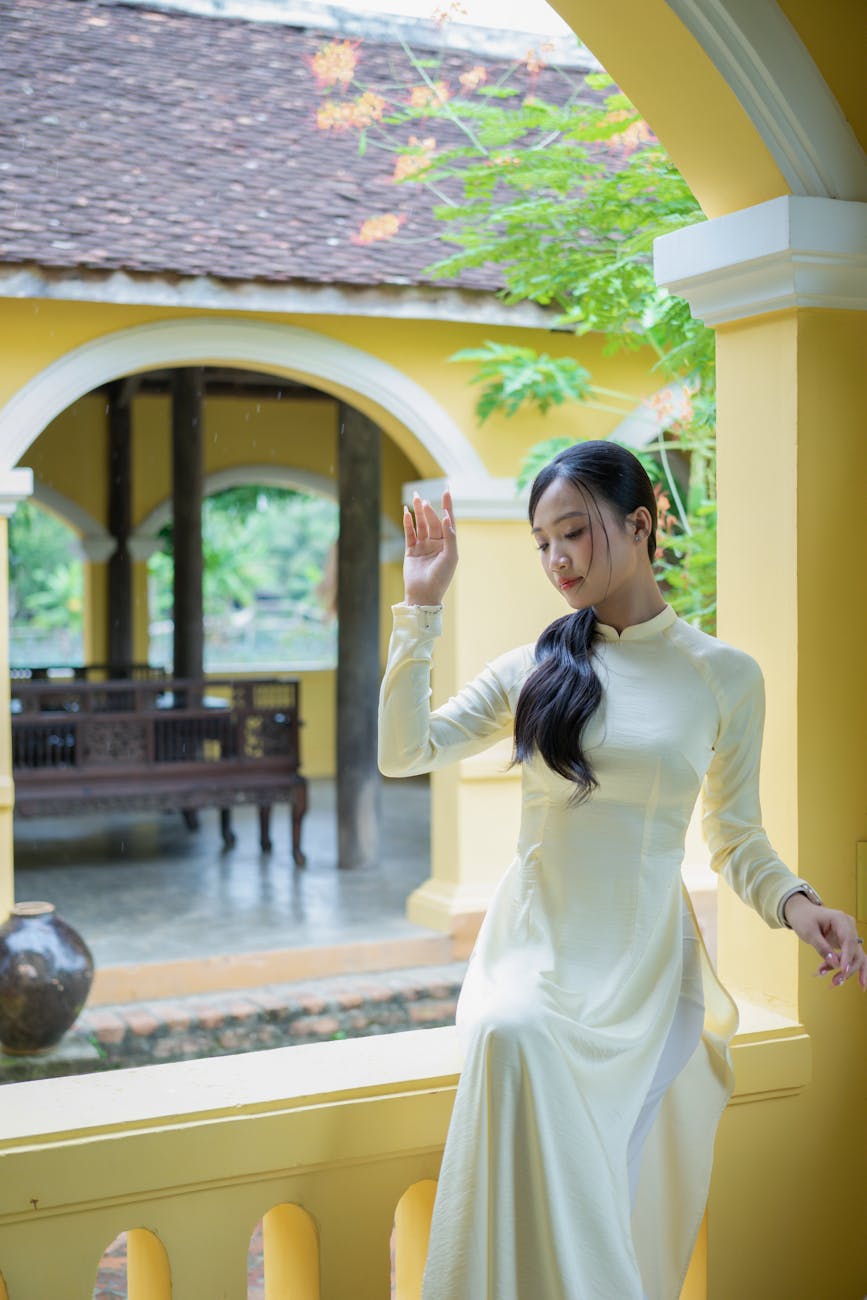 Hot Girl Hà Nội Nổi Tiếng Nhất — Vẻ Đẹp Thanh Lịch Của Con Gái Thủ Đô